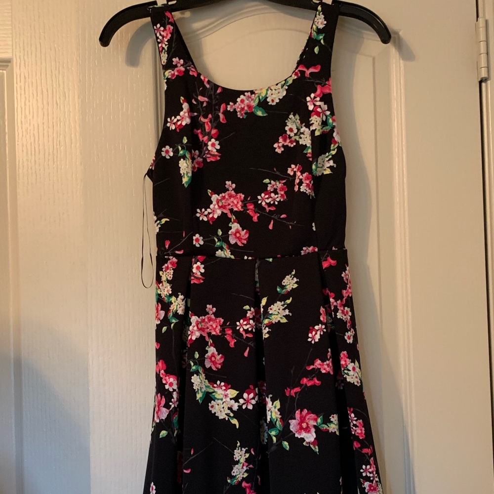 Express fit & flare cut out back dress- Sz. 6